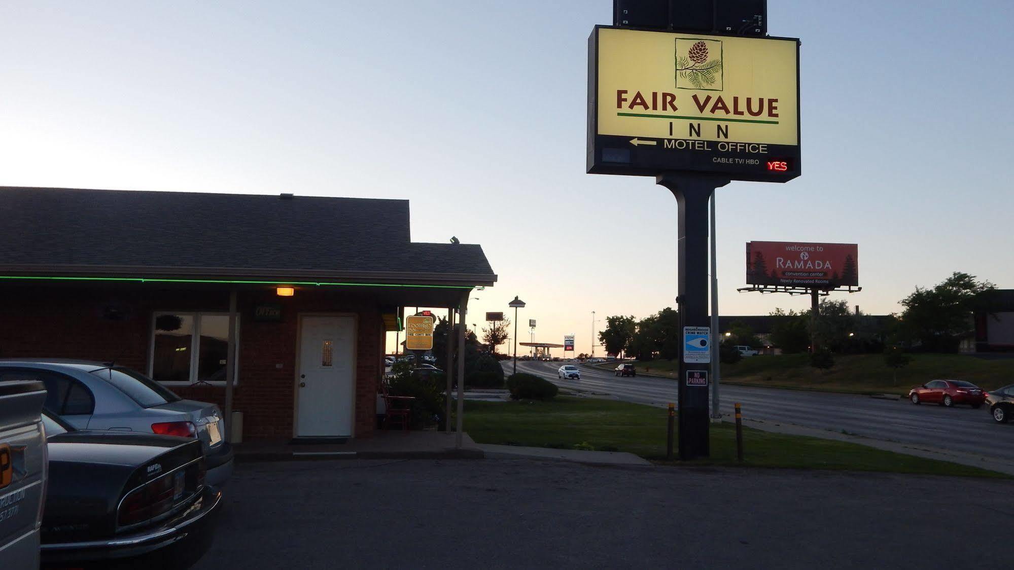 Fair Value Inn - Rapid City Exterior photo